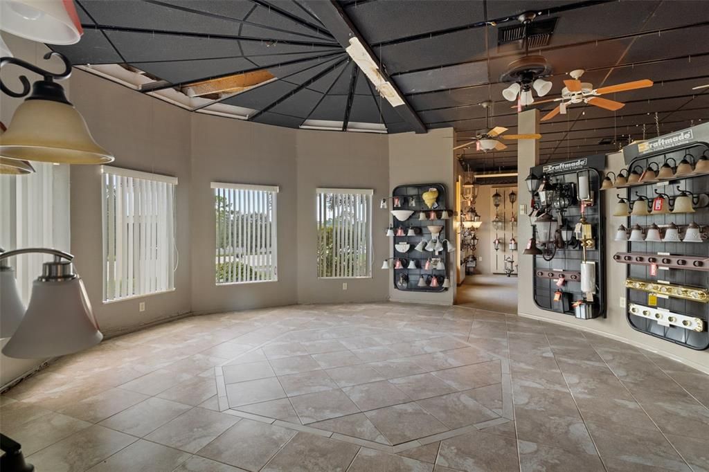 For Sale: $1,200,000 (0 beds, 0 baths, 4516 Square Feet)