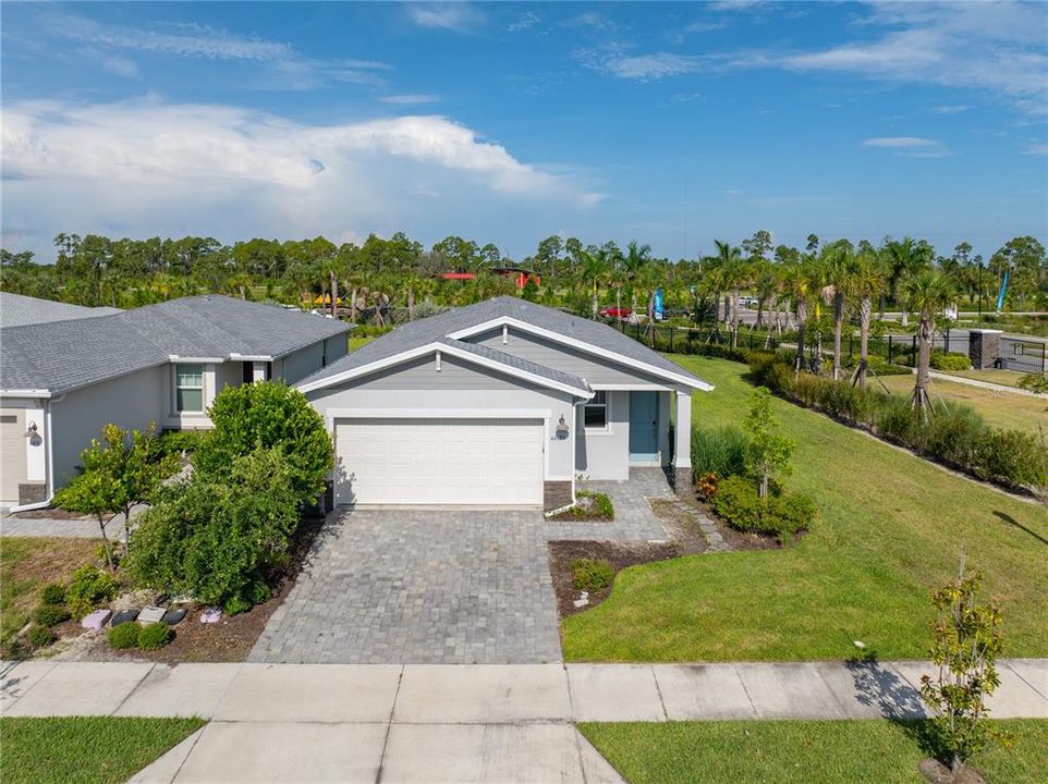 For Sale: $314,900 (3 beds, 2 baths, 1484 Square Feet)