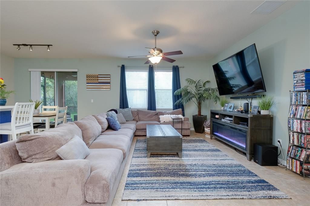 En Venta: $350,000 (3 camas, 2 baños, 1480 Pies cuadrados)