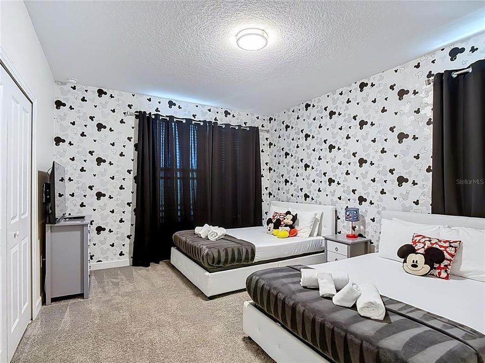 En Venta: $680,000 (5 camas, 5 baños, 3292 Pies cuadrados)