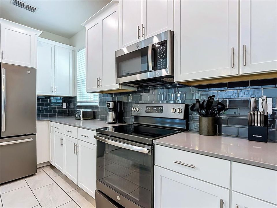En Venta: $680,000 (5 camas, 5 baños, 3292 Pies cuadrados)