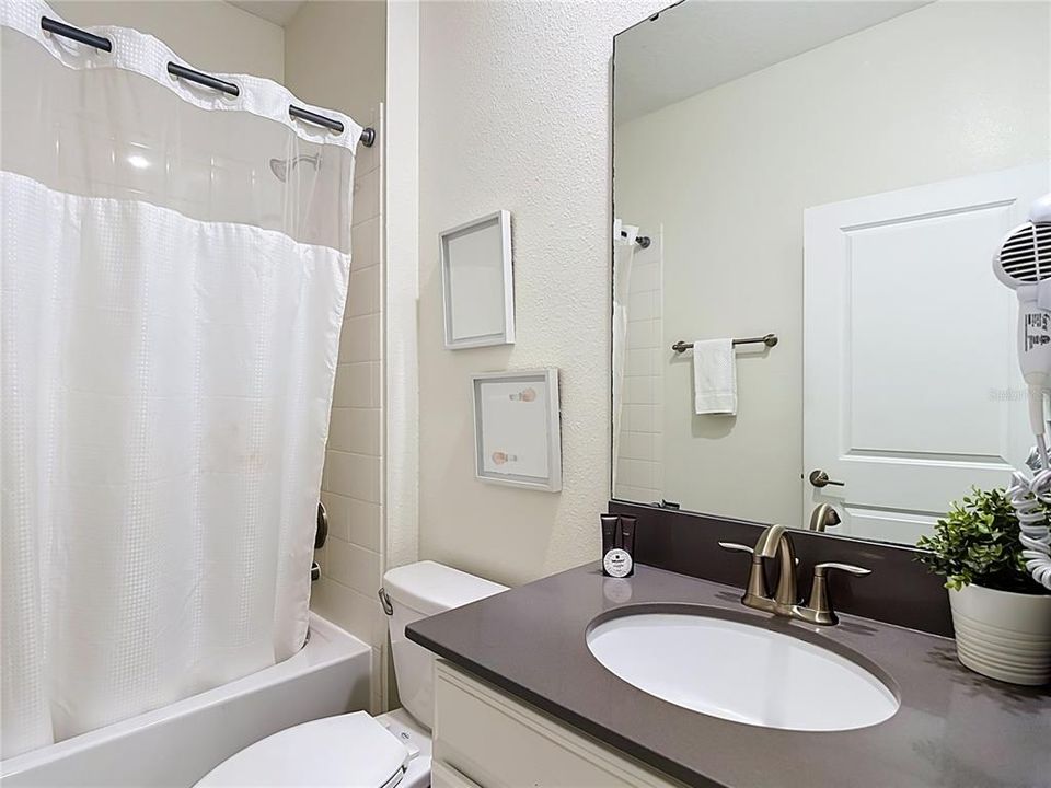 En Venta: $680,000 (5 camas, 5 baños, 3292 Pies cuadrados)