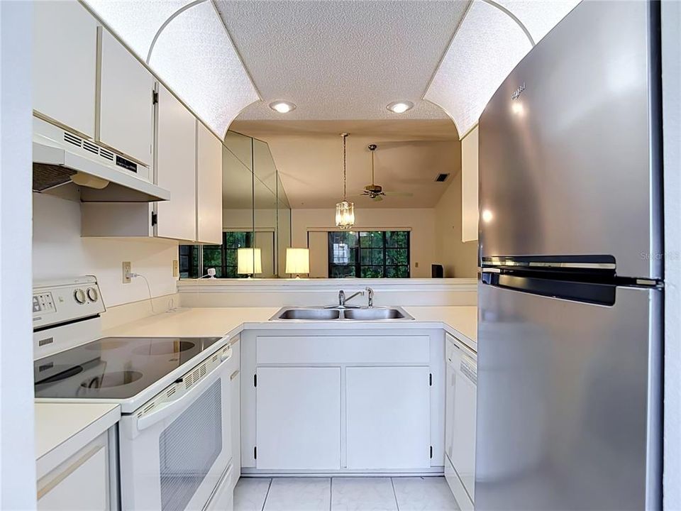 En Venta: $179,900 (2 camas, 2 baños, 907 Pies cuadrados)