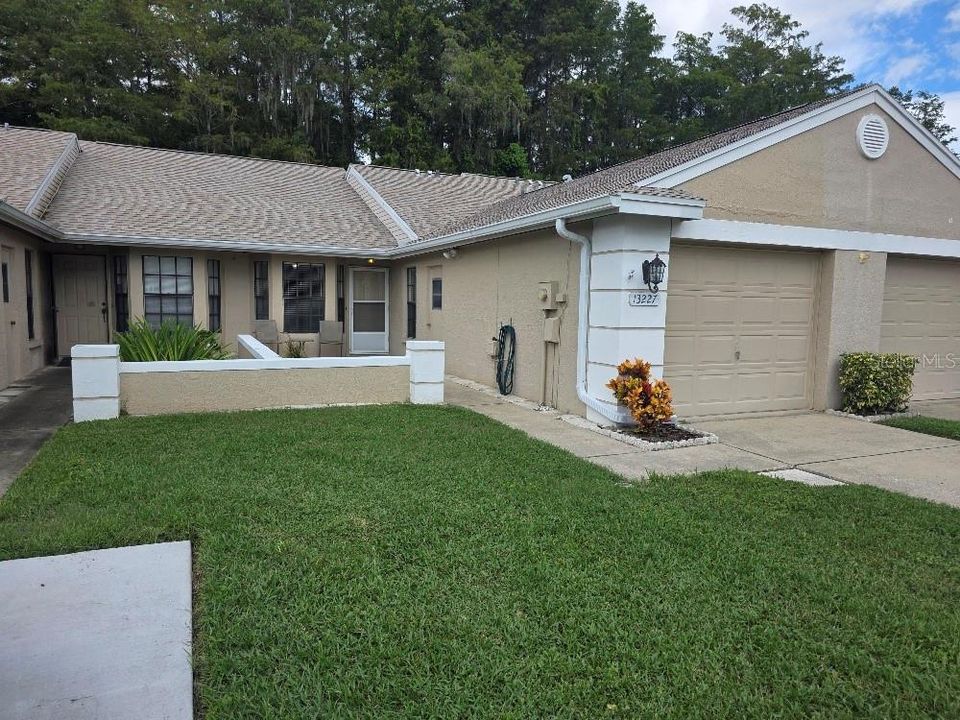 En Venta: $179,900 (2 camas, 2 baños, 907 Pies cuadrados)