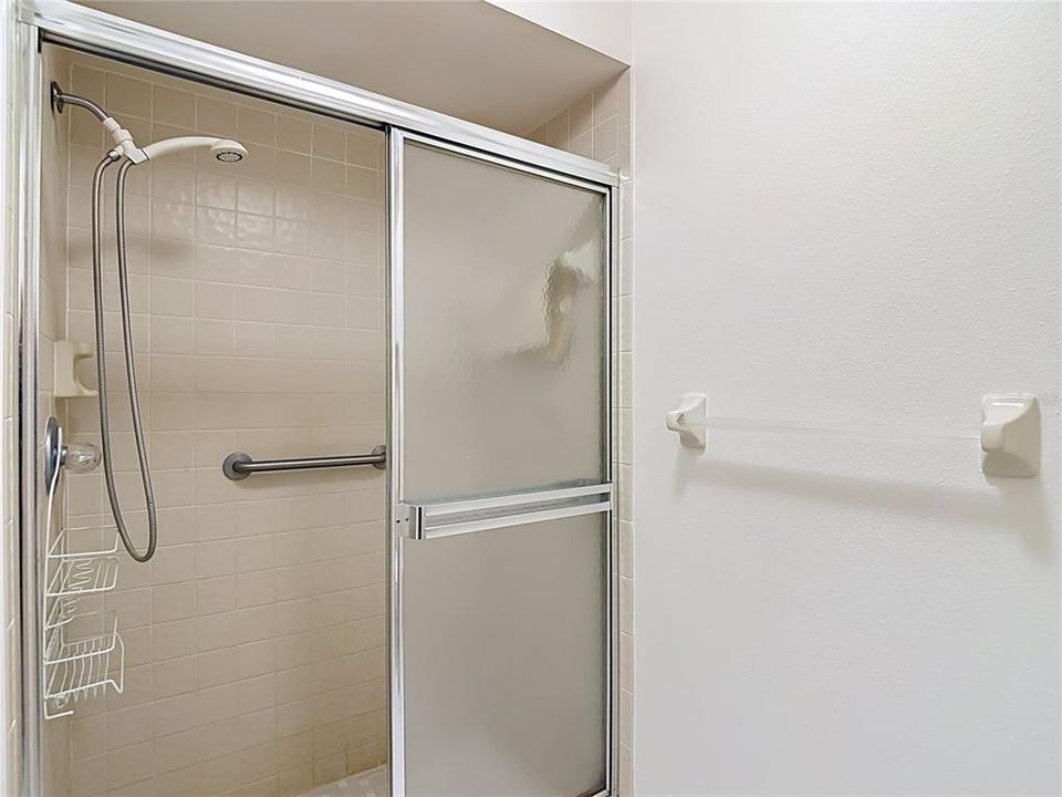 En Venta: $179,900 (2 camas, 2 baños, 907 Pies cuadrados)