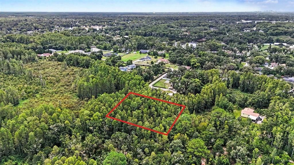 待售: $100,000 (0.57 acres)