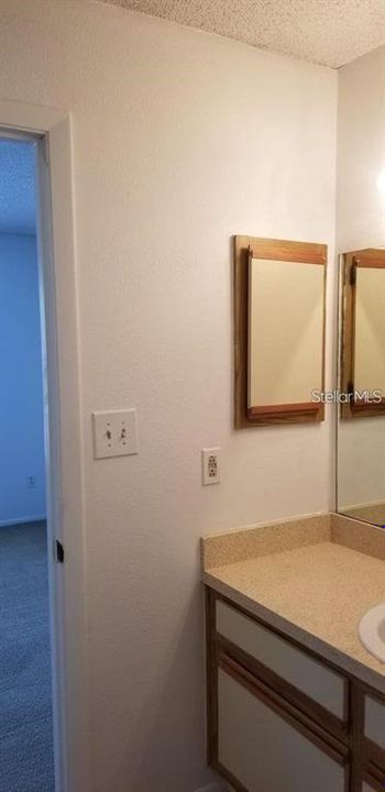 В аренду: $1,325 (1 спален, 1 ванн, 862 Квадратных фут)