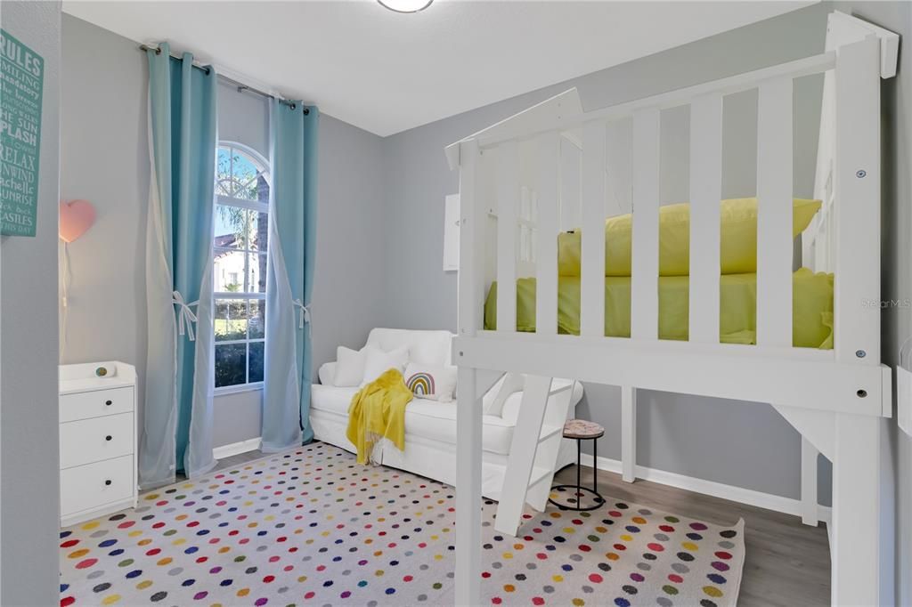For Sale: $437,000 (4 beds, 3 baths, 1895 Square Feet)
