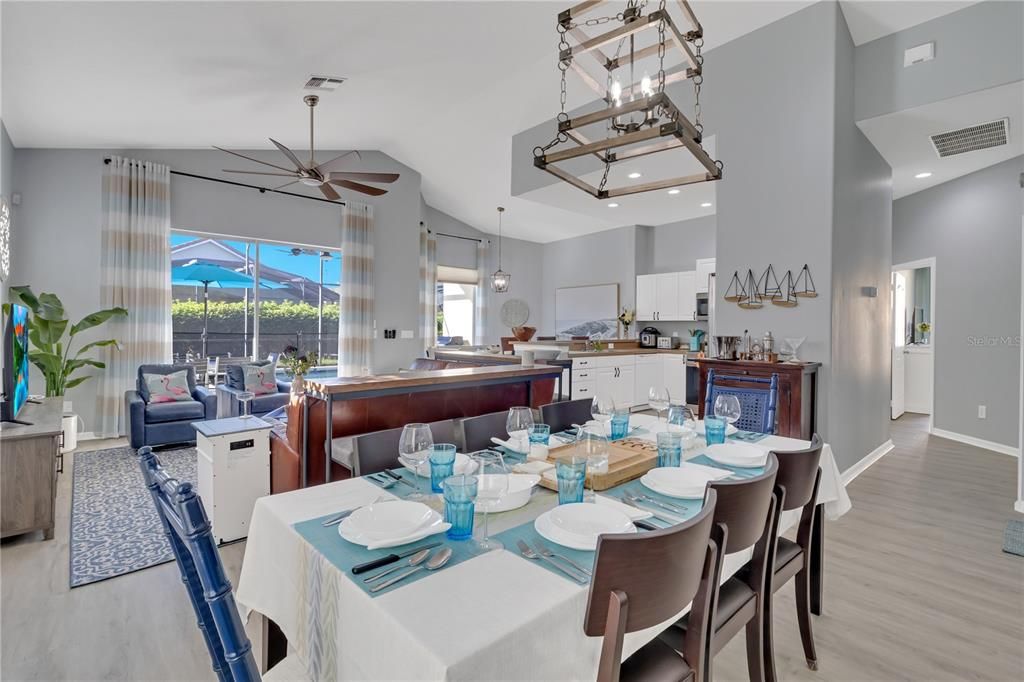 For Sale: $437,000 (4 beds, 3 baths, 1895 Square Feet)