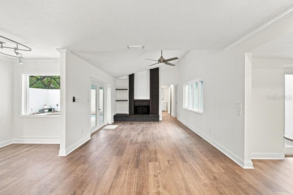 En Venta: $257,000 (3 camas, 2 baños, 1390 Pies cuadrados)