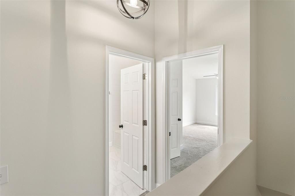 For Sale: $275,000 (2 beds, 1 baths, 1105 Square Feet)