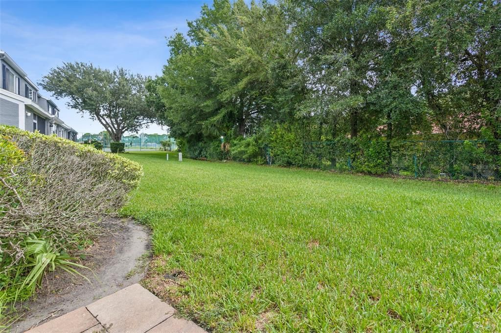 For Sale: $275,000 (2 beds, 1 baths, 1105 Square Feet)