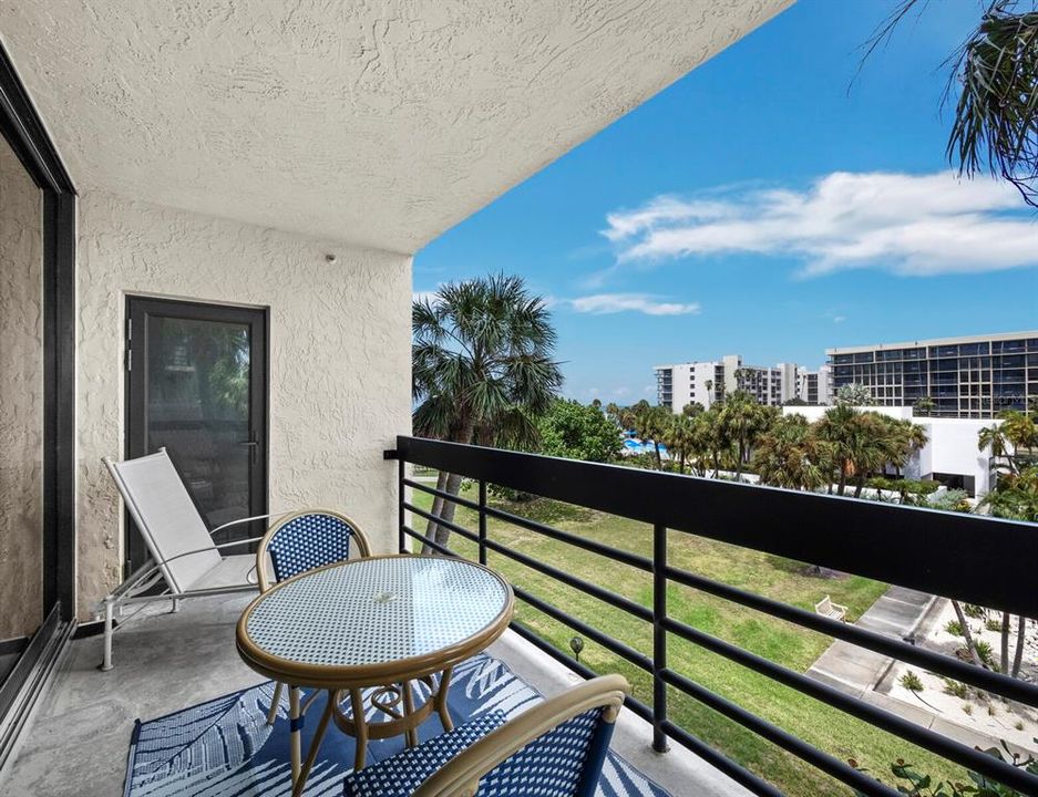 En Venta: $1,099,000 (3 camas, 2 baños, 1819 Pies cuadrados)