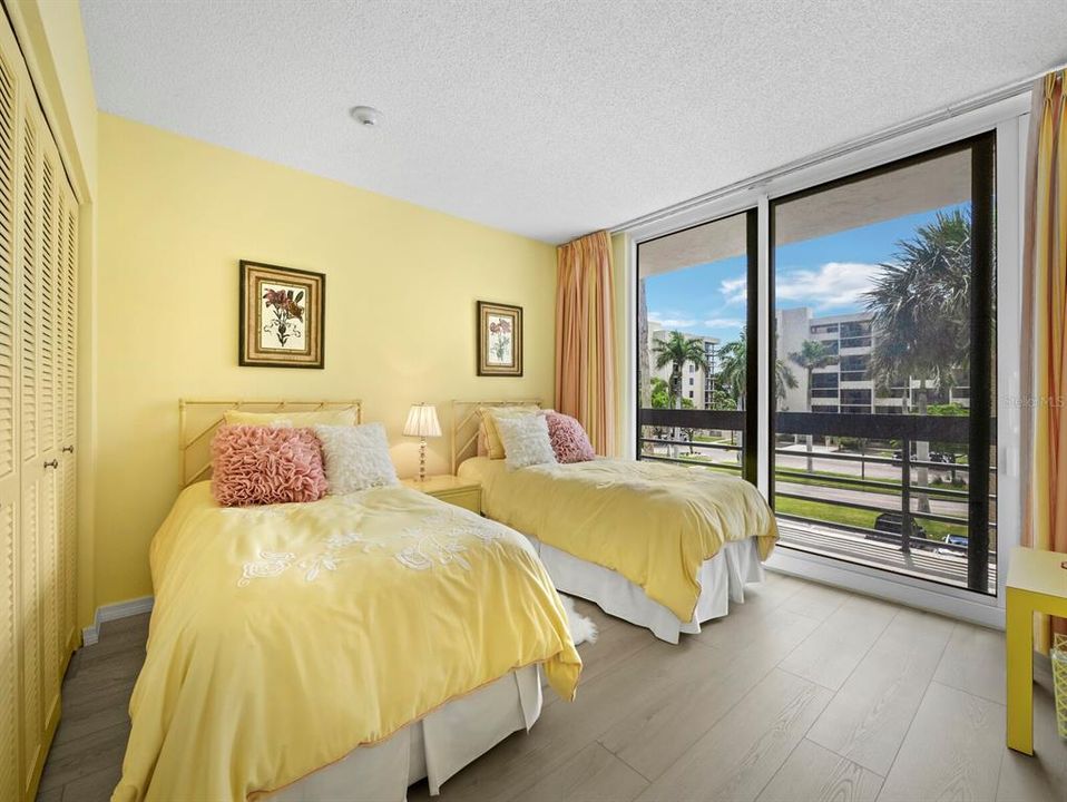 En Venta: $1,099,000 (3 camas, 2 baños, 1819 Pies cuadrados)