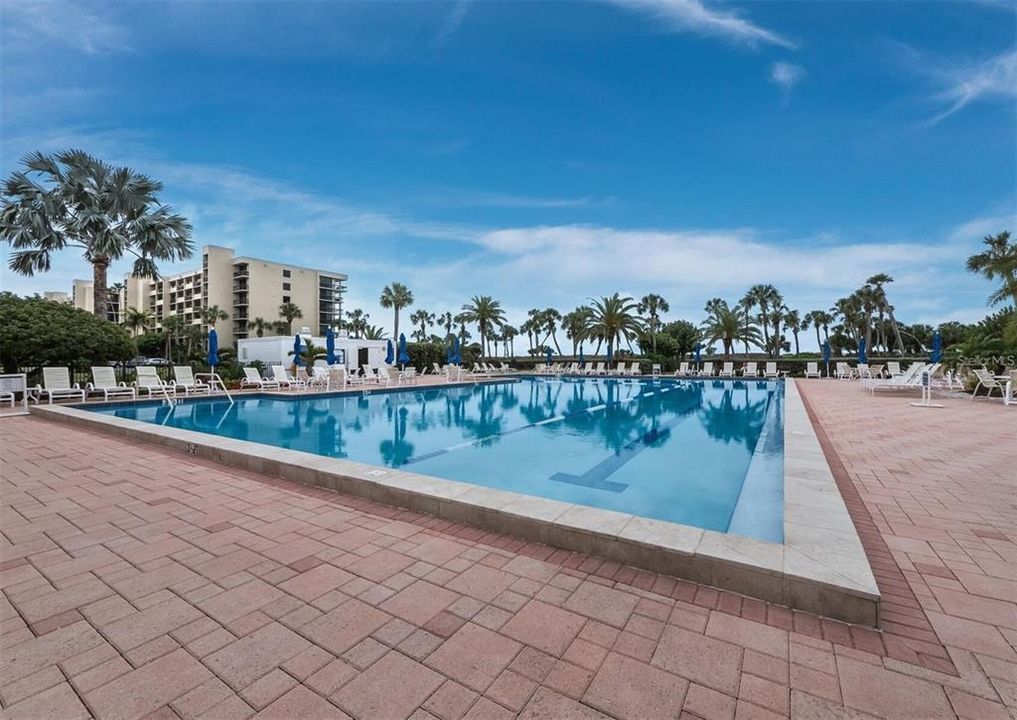 En Venta: $1,099,000 (3 camas, 2 baños, 1819 Pies cuadrados)