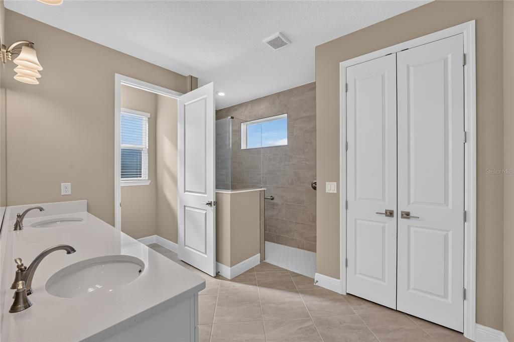 For Sale: $538,635 (2 beds, 2 baths, 2145 Square Feet)