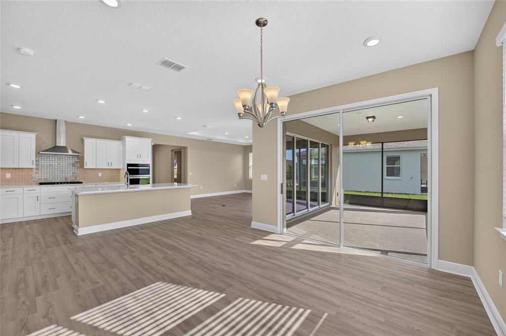 For Sale: $538,635 (2 beds, 2 baths, 2145 Square Feet)