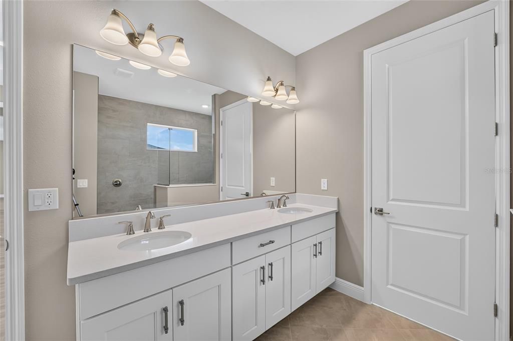 For Sale: $538,635 (2 beds, 2 baths, 2145 Square Feet)