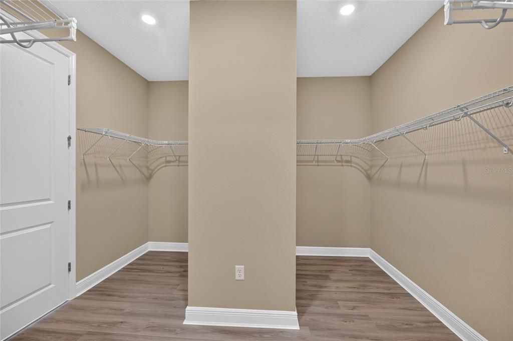 For Sale: $538,635 (2 beds, 2 baths, 2145 Square Feet)