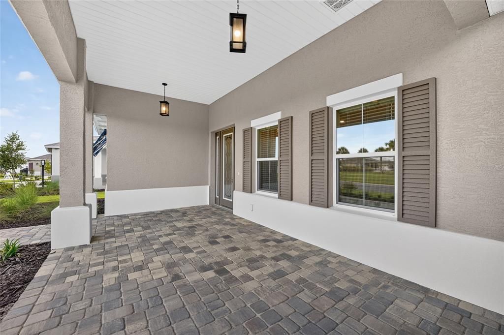For Sale: $538,635 (2 beds, 2 baths, 2145 Square Feet)