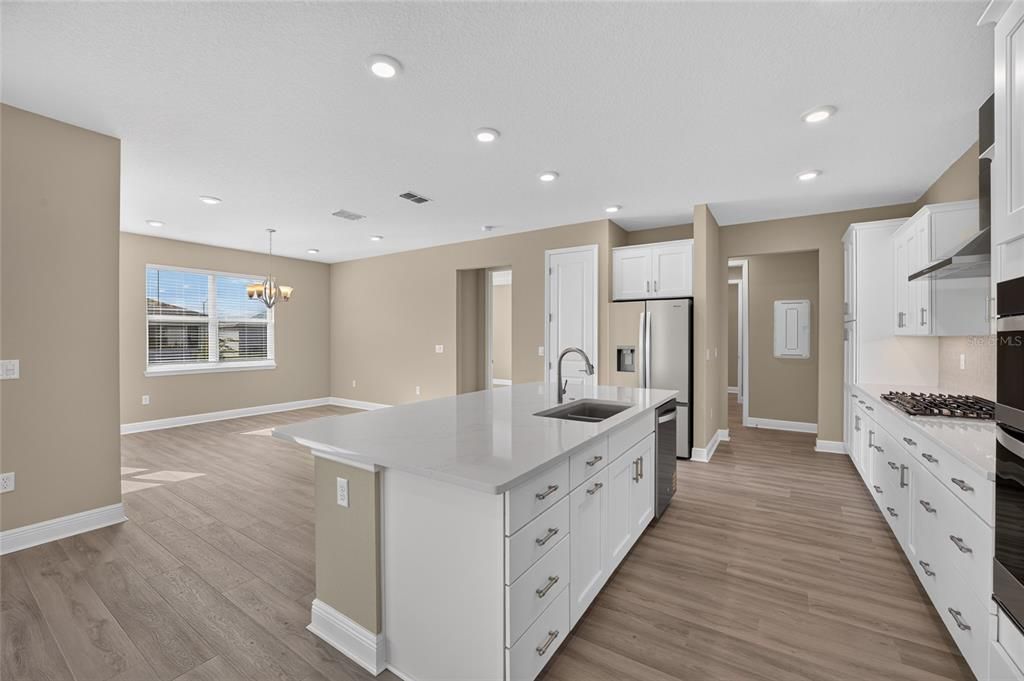For Sale: $538,635 (2 beds, 2 baths, 2145 Square Feet)