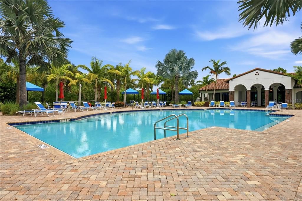 For Sale: $825,000 (4 beds, 3 baths, 2666 Square Feet)
