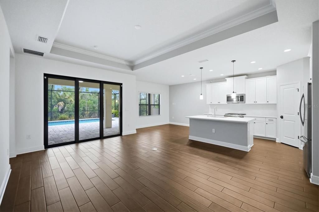 For Sale: $825,000 (4 beds, 3 baths, 2666 Square Feet)
