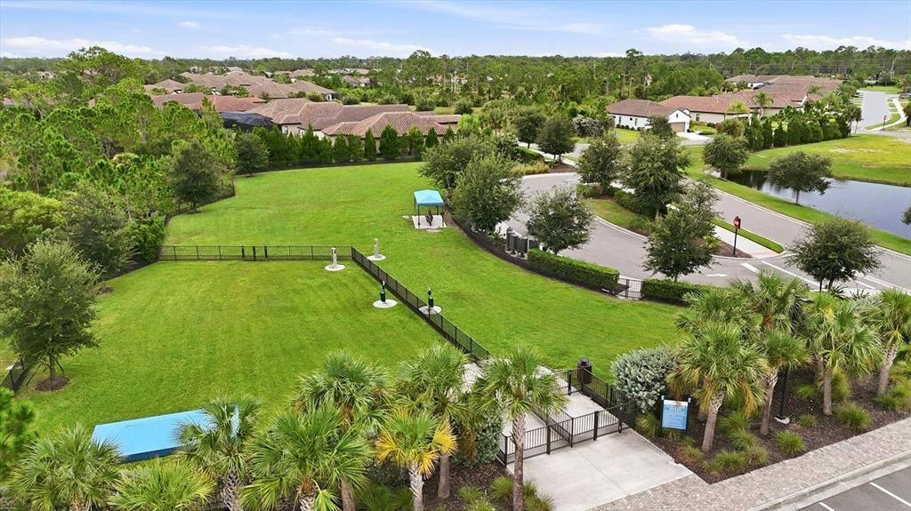 For Sale: $825,000 (4 beds, 3 baths, 2666 Square Feet)