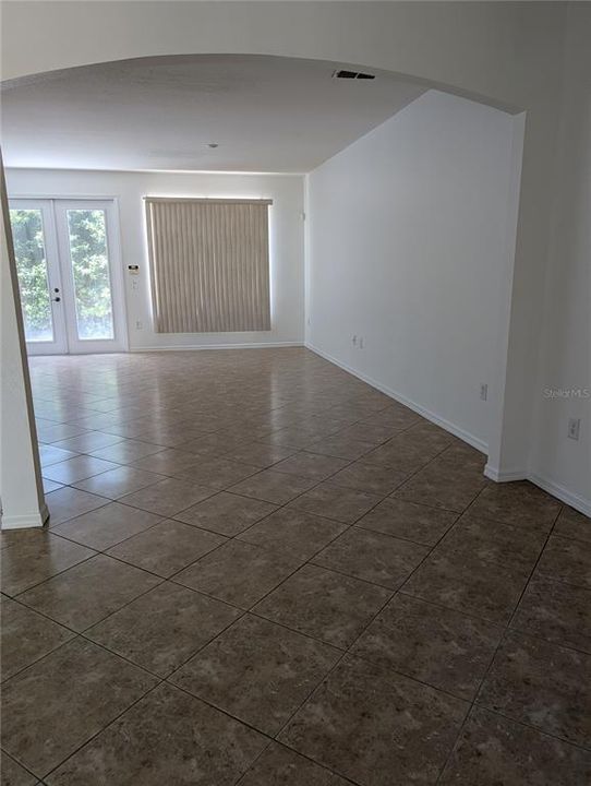 En Renta: $2,600 (3 camas, 2 baños, 1631 Pies cuadrados)