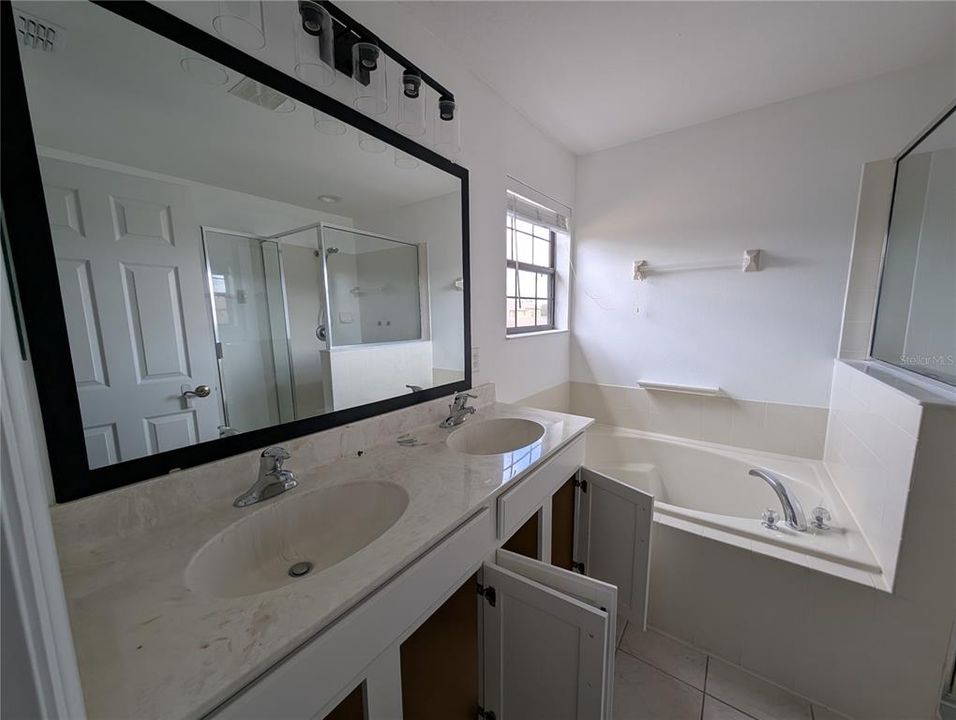 En Renta: $2,600 (3 camas, 2 baños, 1631 Pies cuadrados)