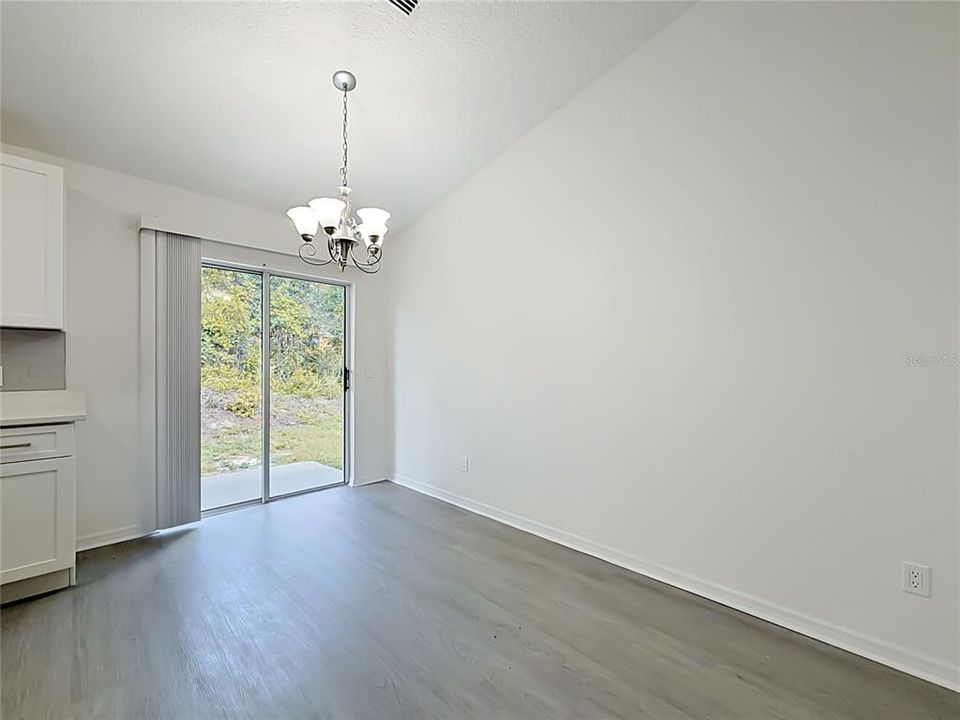 En Renta: $1,850 (3 camas, 2 baños, 1404 Pies cuadrados)