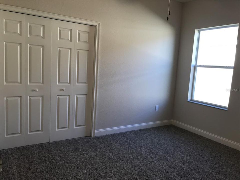 For Rent: $3,495 (5 beds, 3 baths, 2536 Square Feet)