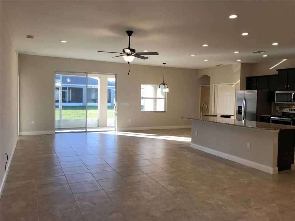 For Rent: $3,495 (5 beds, 3 baths, 2536 Square Feet)