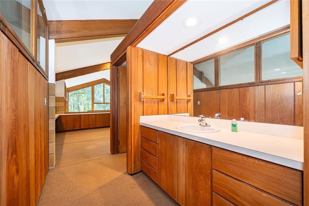 На продажу: $675,000 (2 спален, 2 ванн, 2266 Квадратных фут)
