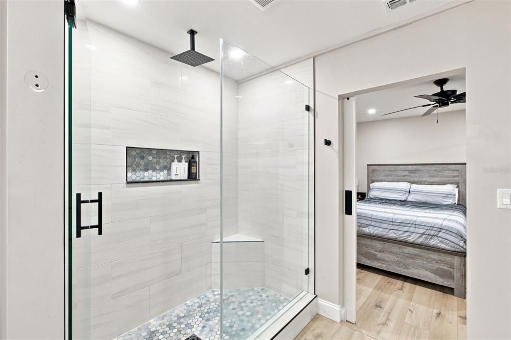 На продажу: $479,000 (5 спален, 2 ванн, 1602 Квадратных фут)