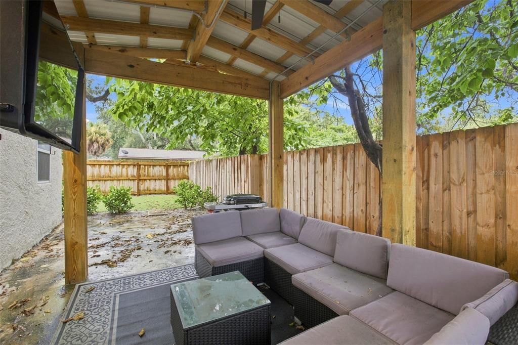 На продажу: $479,000 (5 спален, 2 ванн, 1602 Квадратных фут)