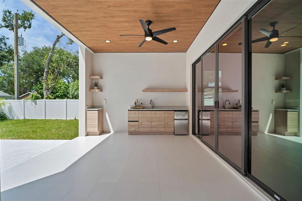 En Venta: $1,595,000 (4 camas, 5 baños, 3719 Pies cuadrados)