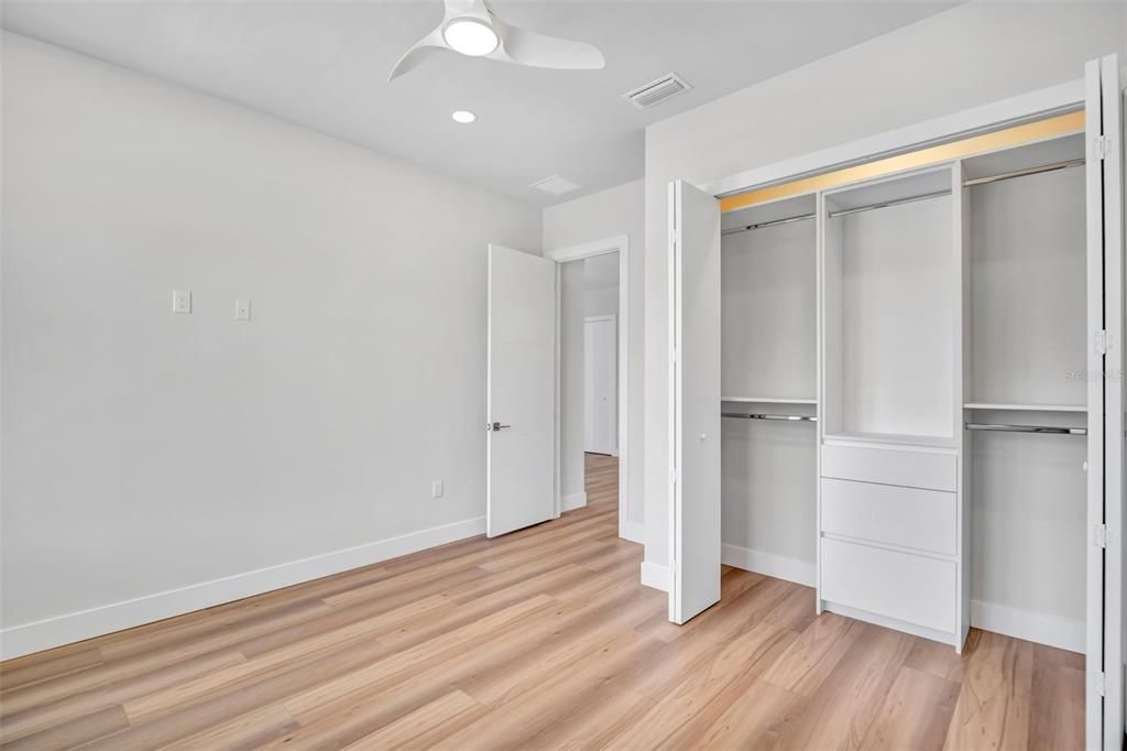 En Venta: $1,595,000 (4 camas, 5 baños, 3719 Pies cuadrados)