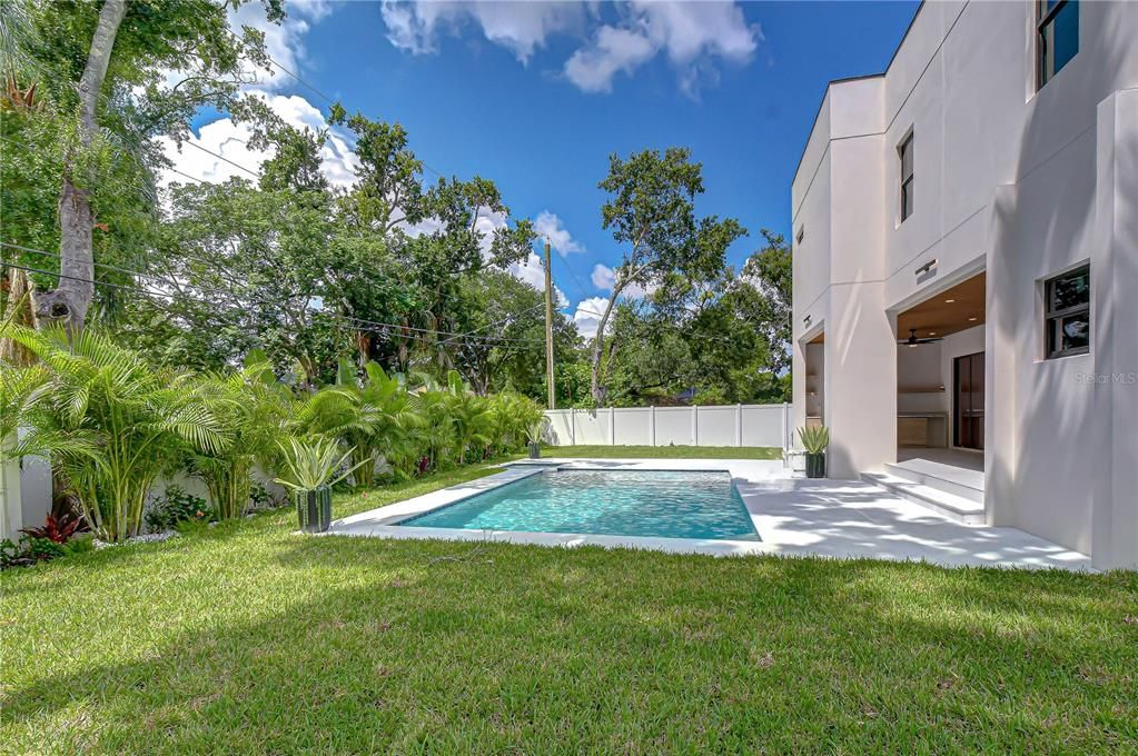 En Venta: $1,595,000 (4 camas, 5 baños, 3719 Pies cuadrados)