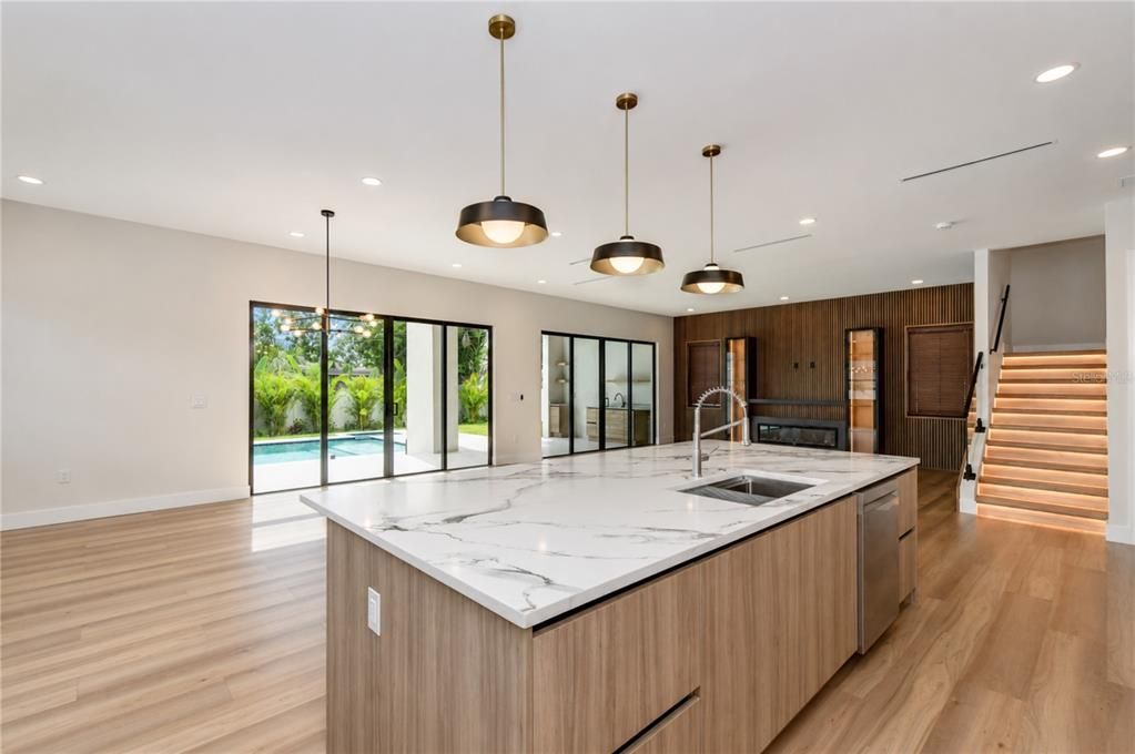 En Venta: $1,595,000 (4 camas, 5 baños, 3719 Pies cuadrados)
