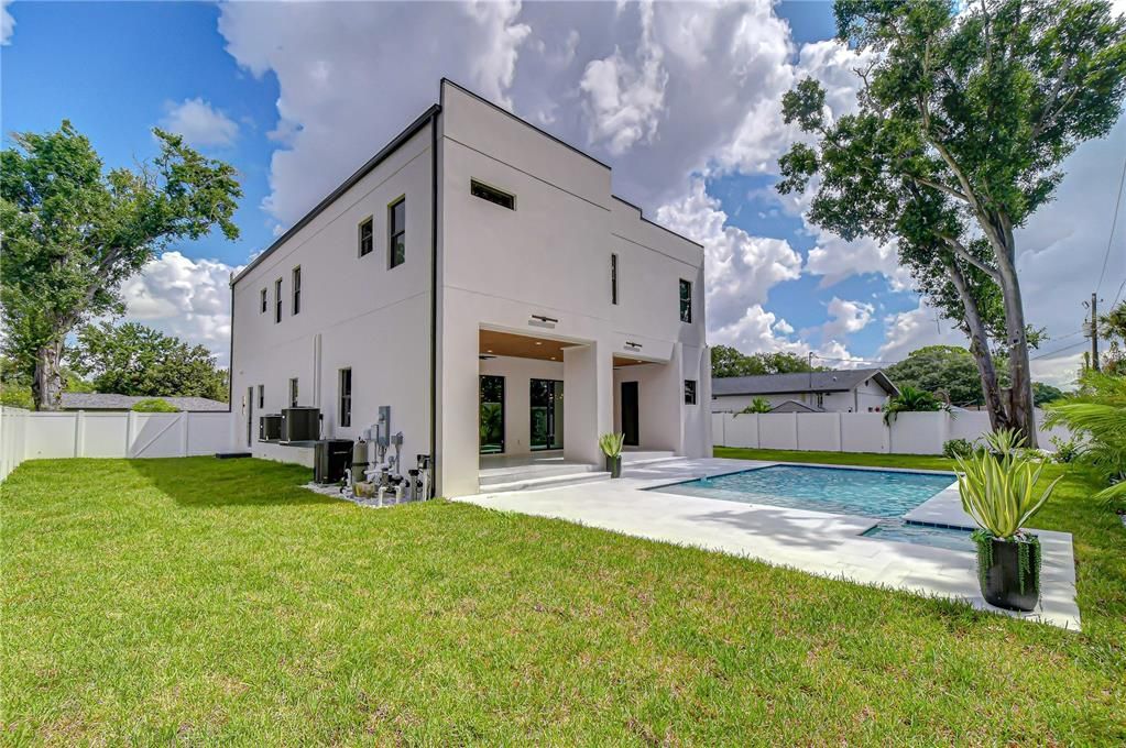 En Venta: $1,595,000 (4 camas, 5 baños, 3719 Pies cuadrados)
