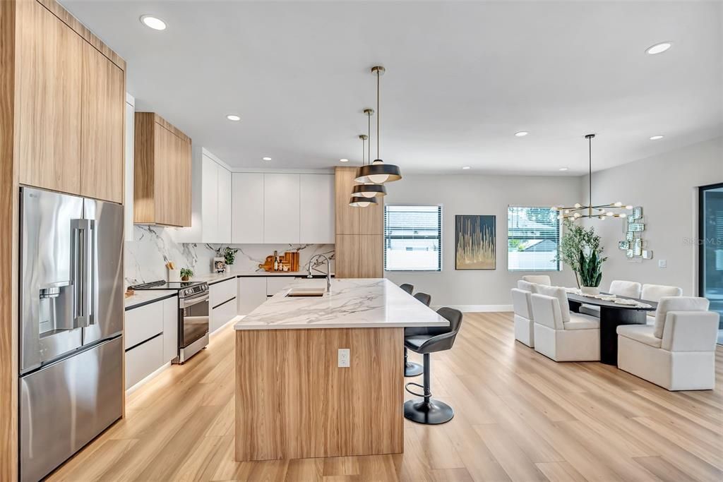 En Venta: $1,595,000 (4 camas, 5 baños, 3719 Pies cuadrados)