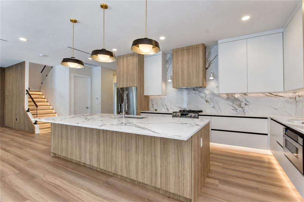 En Venta: $1,595,000 (4 camas, 5 baños, 3719 Pies cuadrados)