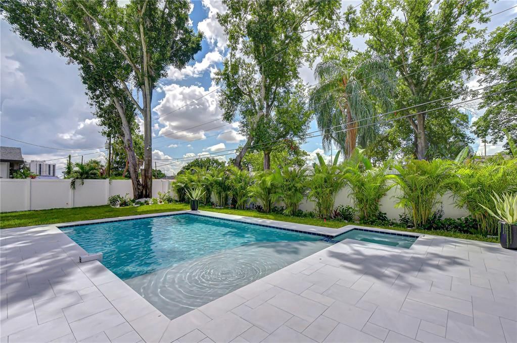 En Venta: $1,595,000 (4 camas, 5 baños, 3719 Pies cuadrados)