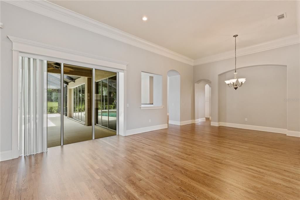 For Rent: $4,400 (5 beds, 4 baths, 3627 Square Feet)