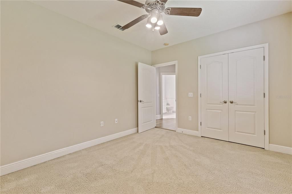 For Rent: $4,400 (5 beds, 4 baths, 3627 Square Feet)
