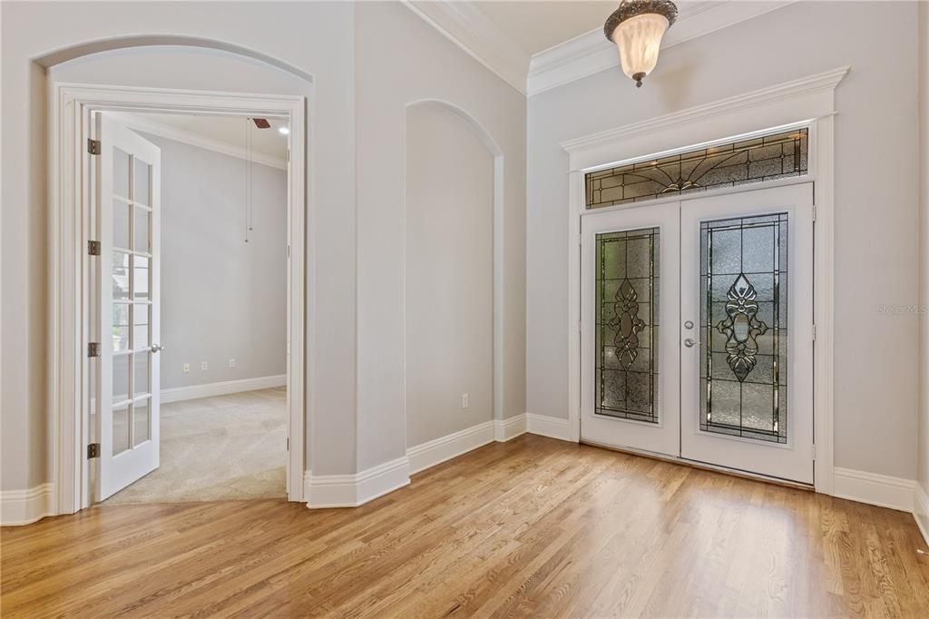 For Rent: $4,400 (5 beds, 4 baths, 3627 Square Feet)