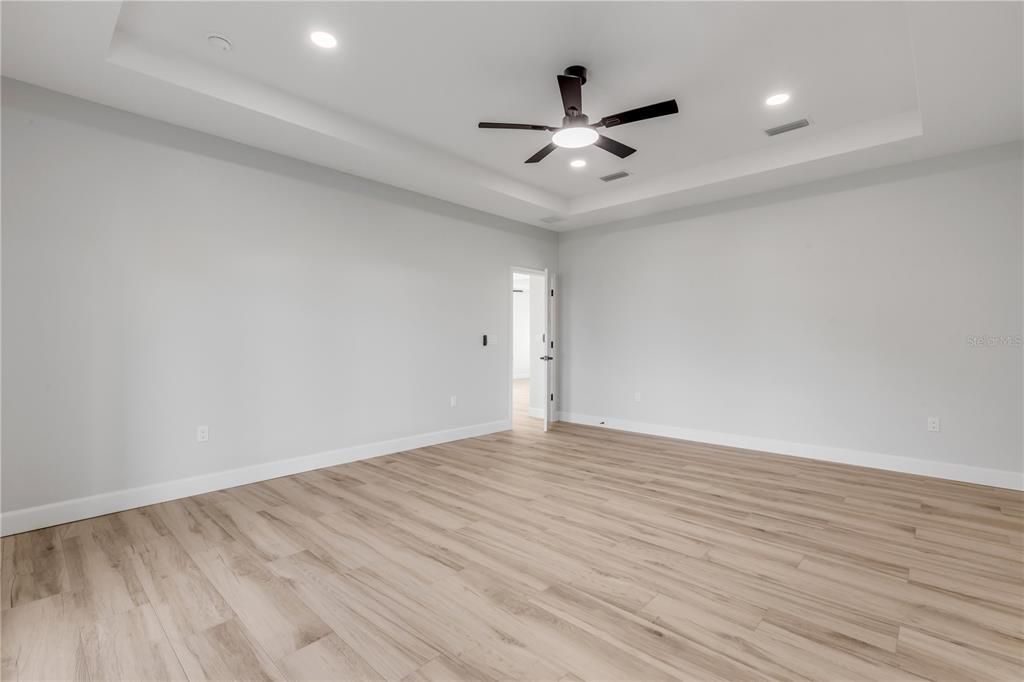 En Venta: $639,000 (3 camas, 2 baños, 1843 Pies cuadrados)