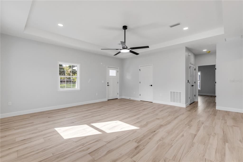 En Venta: $639,000 (3 camas, 2 baños, 1843 Pies cuadrados)