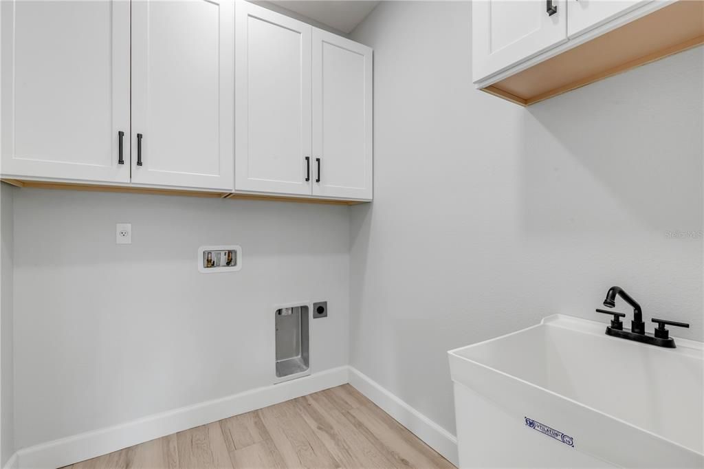 En Venta: $639,000 (3 camas, 2 baños, 1843 Pies cuadrados)